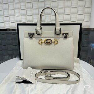 Gucci bags are new, trendy and versatile, interpreting high-end fashion attitude